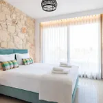 Anna Mare Luxury *