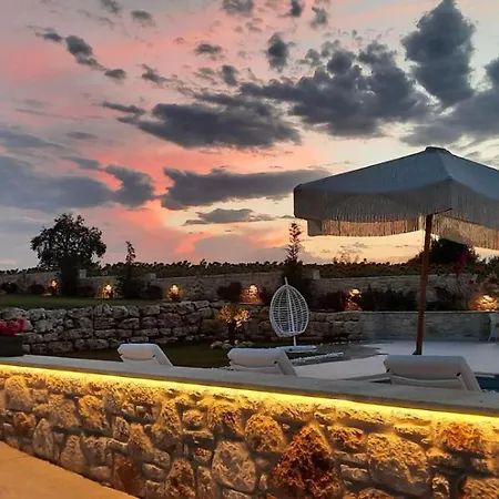 Anna Mare Luxury Afytos